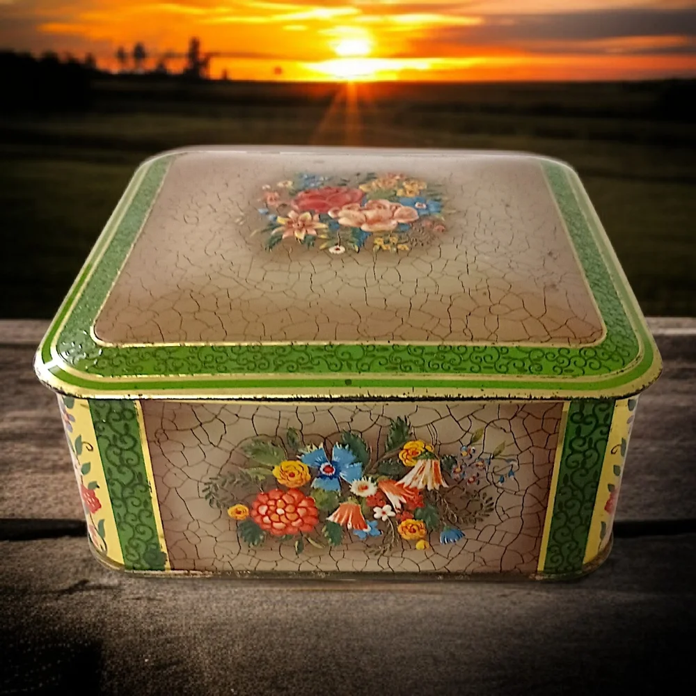 Vintage Tin Container Green Floral Hinged Square Made In Holland Victorian Style